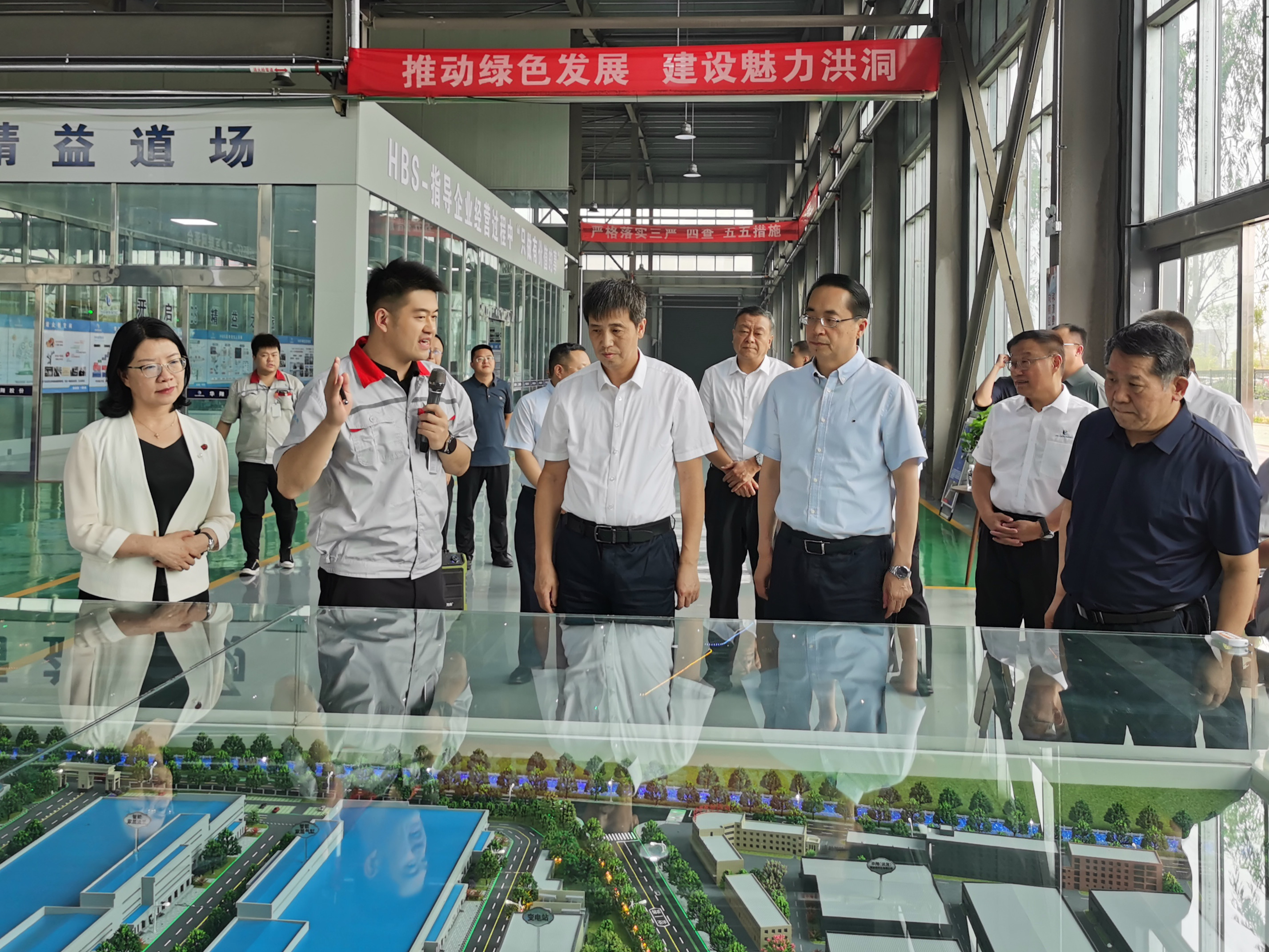 副省長熊繼軍蒞臨華翔（洪洞）智能科技產(chǎn)業(yè)園調研